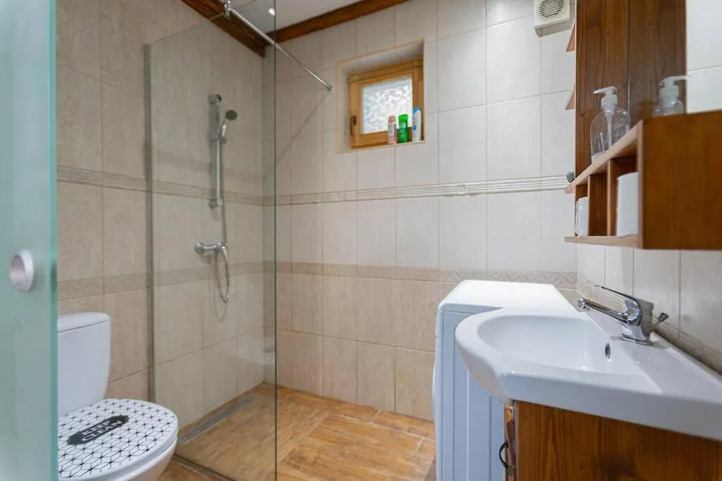Cool Apartment In The Center With Patio, Szovetseg Street ブダペスト ハンガリー