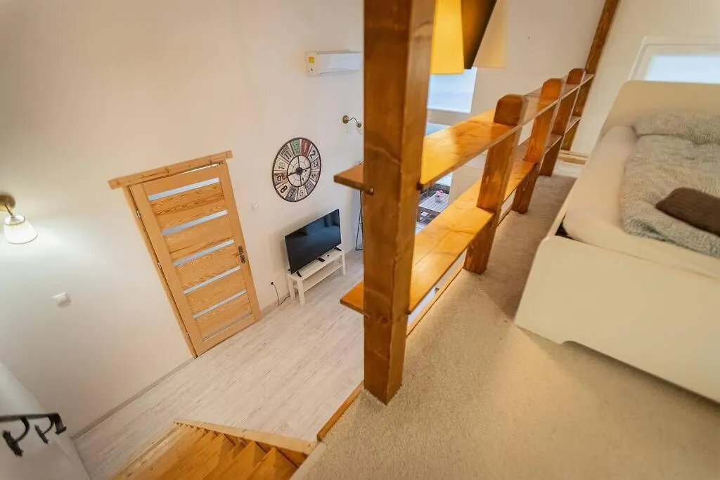 Cool Apartment In The Center With Patio, Szovetseg Street Budapeşte Macaristan