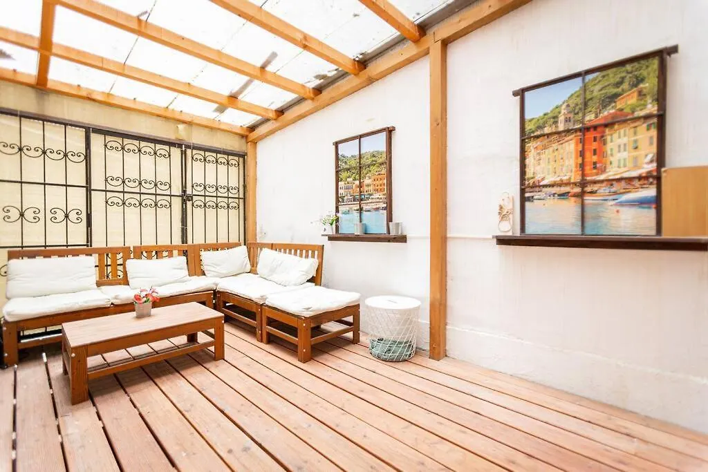 Cool Apartment In The Center With Patio, Szovetseg Street Budapeşte 0*,